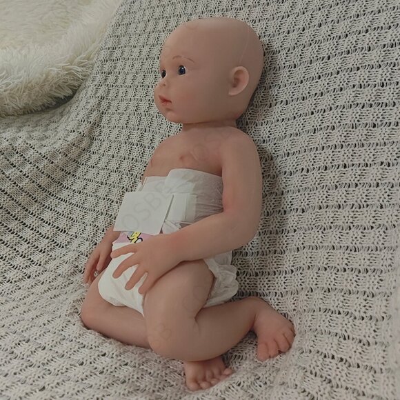 45cm Full Body Platinum Silicone Open Eyes Newborn Lifelike Reborn Baby GirlDoll - Picture 9 of 15